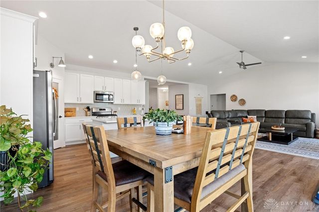 1124 Petrus Court, Clearcreek Twp, OH 45458