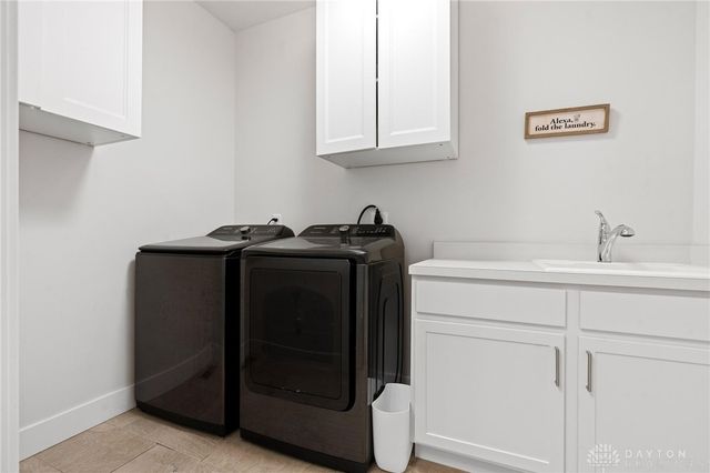 1124 Petrus Court, Clearcreek Twp, OH 45458