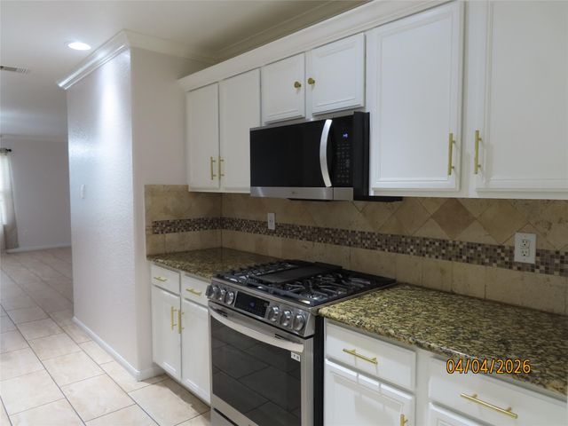 15631 S Fall Fern Circle, Houston, TX 77044