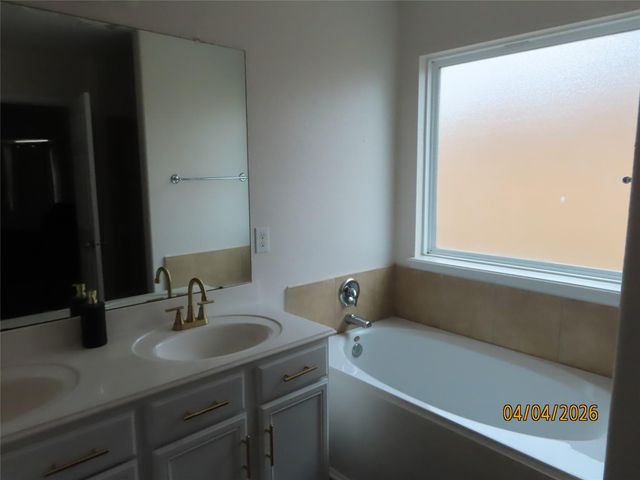 15631 S Fall Fern Circle, Houston, TX 77044