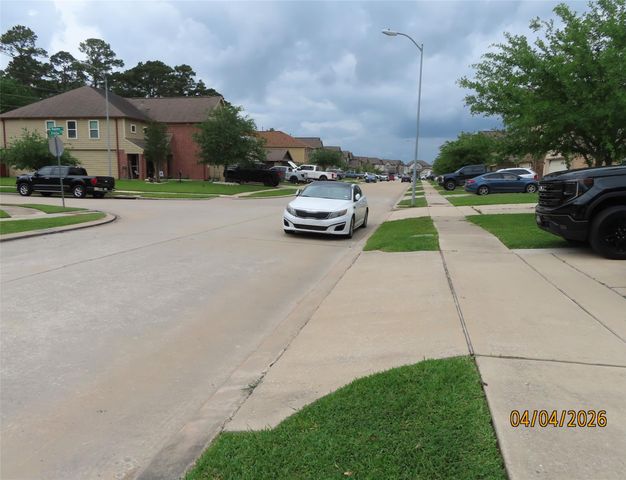 15631 S Fall Fern Circle, Houston, TX 77044