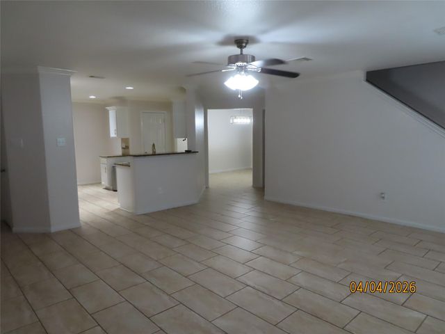 15631 S Fall Fern Circle, Houston, TX 77044