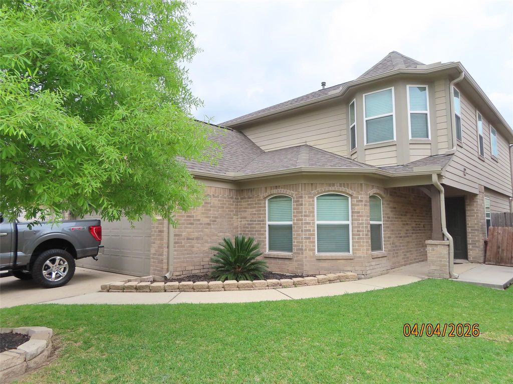 15631 S Fall Fern Circle, Houston, TX 77044