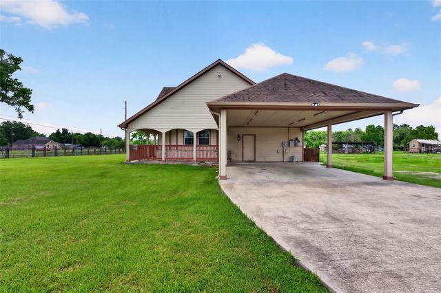 390 County Road 4871, Dayton, TX 77535