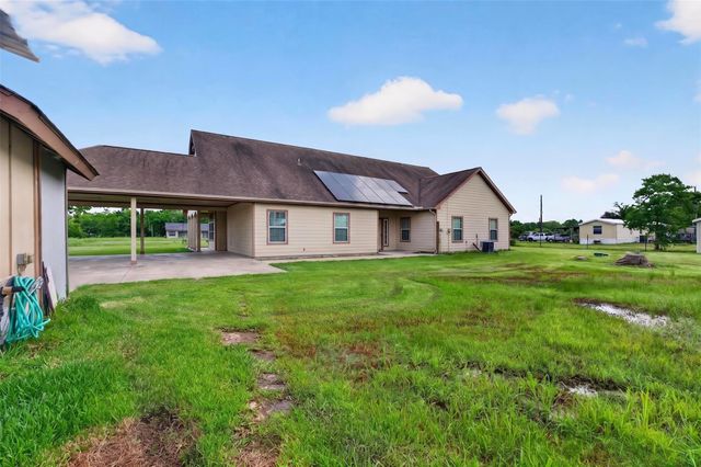 390 County Road 4871, Dayton, TX 77535