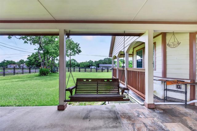 390 County Road 4871, Dayton, TX 77535