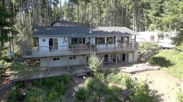 50 N Beaver Place S, Hoodsport, WA 98548