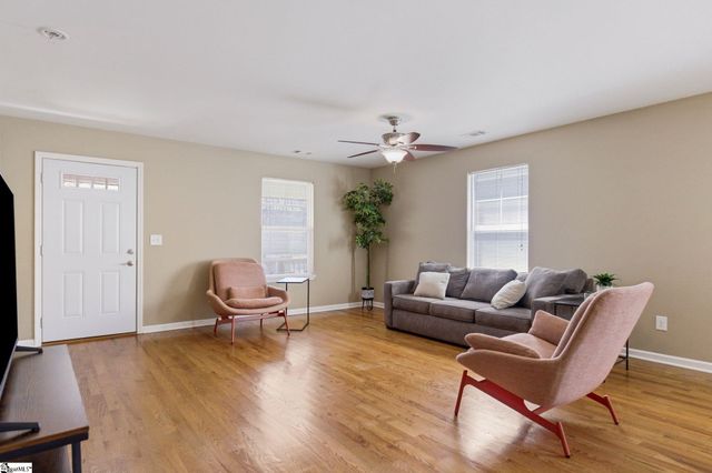 207 Ridgeway Drive, Greenville, SC 29607