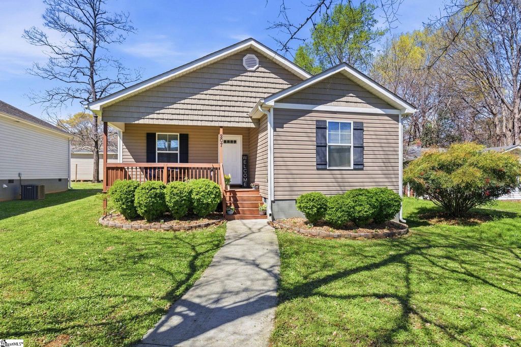207 Ridgeway Drive, Greenville, SC 29607