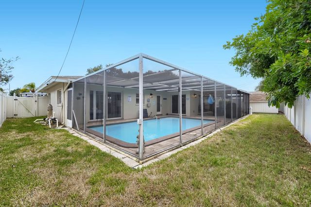 13931 DOMINICA DRIVE, Seminole, FL 33776