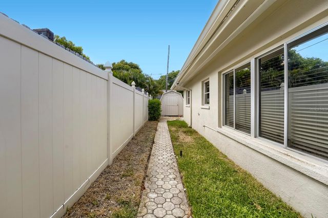 13931 DOMINICA DRIVE, Seminole, FL 33776