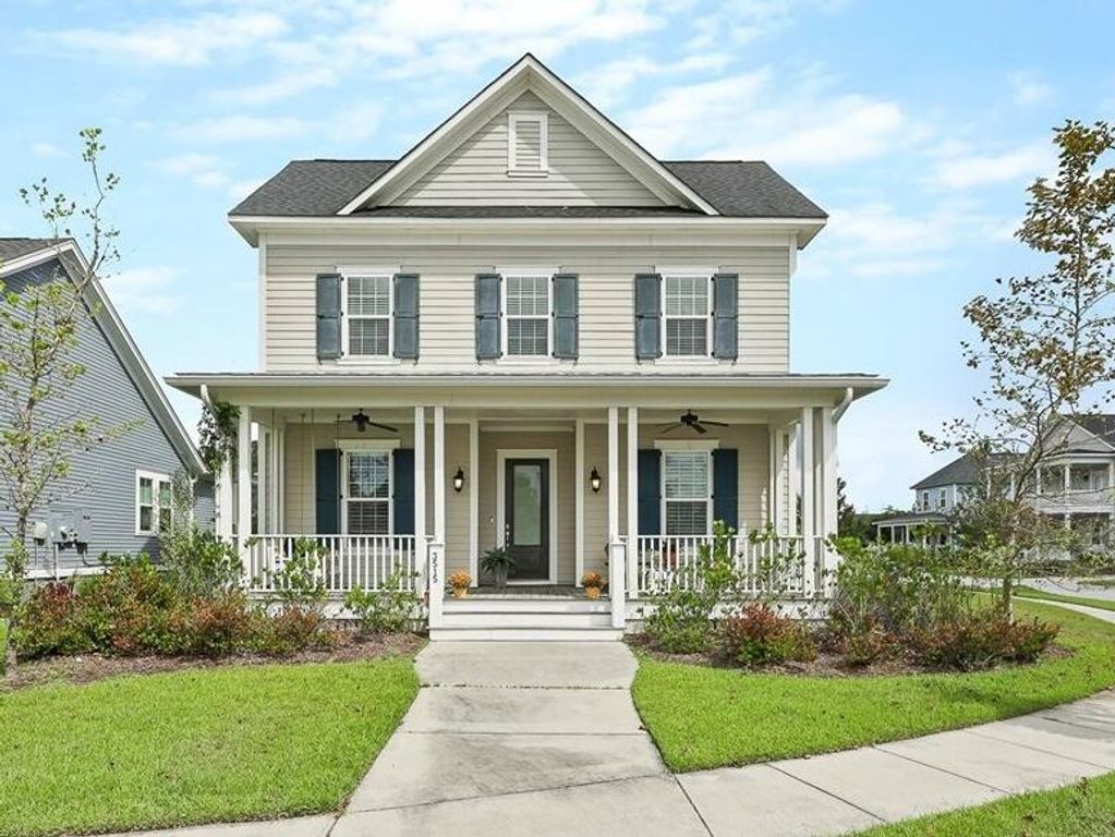 Image 1 of property listing at 3515 Wilkes Way, Mount Pleasant, SC 29466
