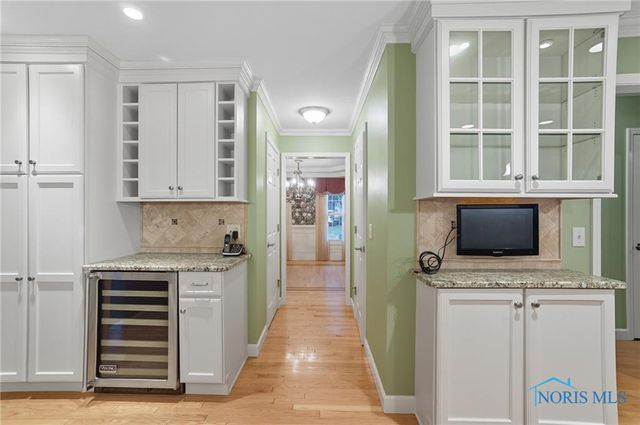 8435 Willow Glen, Holland, OH 43528