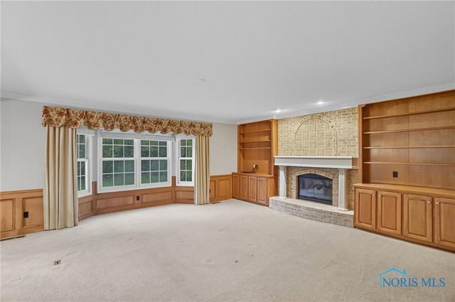 8435 Willow Glen, Holland, OH 43528