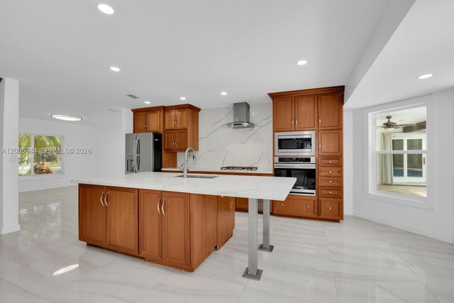 13840 SW 74th Avenue, Palmetto Bay, FL 33158