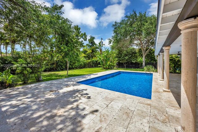 13840 SW 74th Avenue, Palmetto Bay, FL 33158