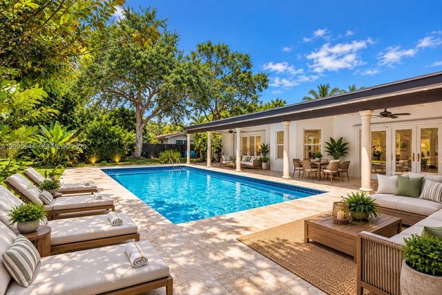 13840 SW 74th Avenue, Palmetto Bay, FL 33158