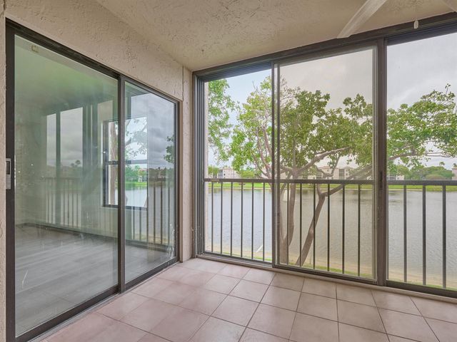 6193 Pointe Regal Circle 306, Delray Beach, FL 33484