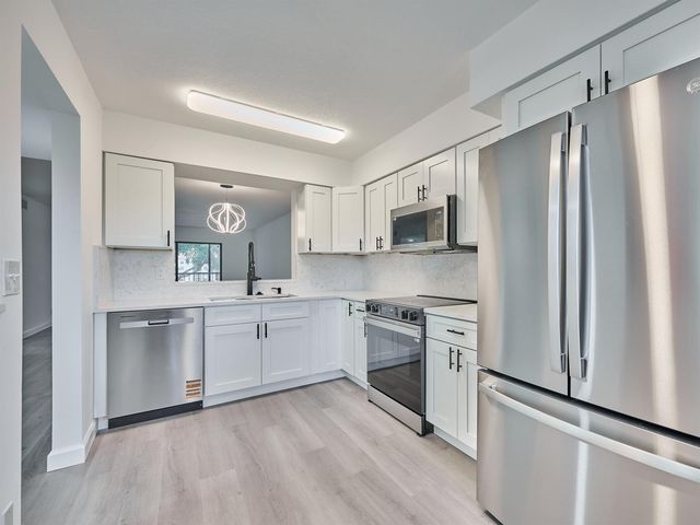 6193 Pointe Regal Circle 306, Delray Beach, FL 33484