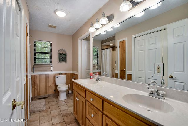 454 Davis Drive, Kingston, TN 37763