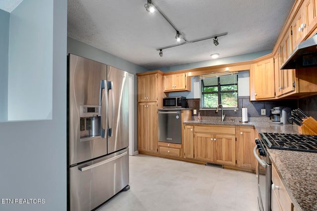 454 Davis Drive, Kingston, TN 37763