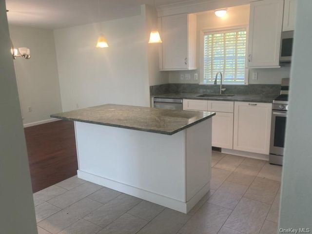 1661 Old Country Road 516, Riverhead, NY 11901