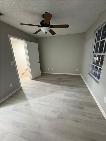 13870 STONE MILL WAY, Tampa, FL 33613