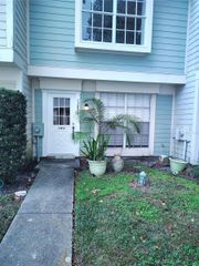 13870 STONE MILL WAY, Tampa, FL 33613
