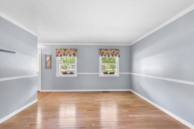 32 Countryside Drive, Essex Junction, VT 05452