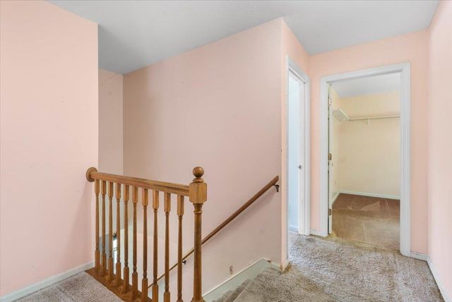 32 Countryside Drive, Essex Junction, VT 05452