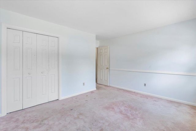32 Countryside Drive, Essex Junction, VT 05452