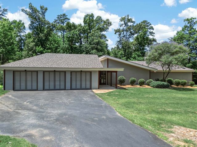 740 Hillburn Rd, Kilgore, TX 75662