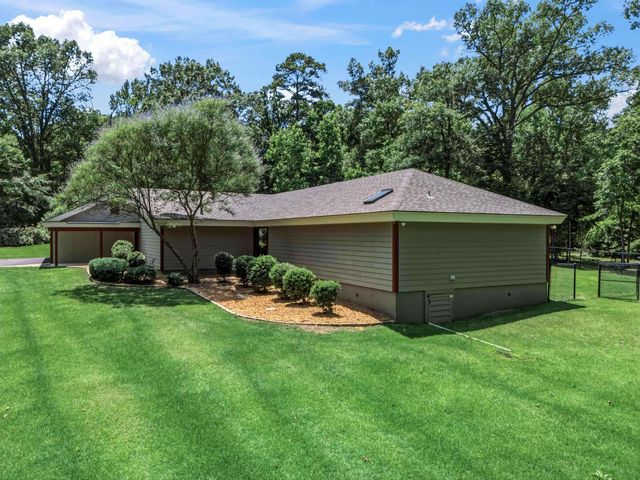 740 Hillburn Rd, Kilgore, TX 75662