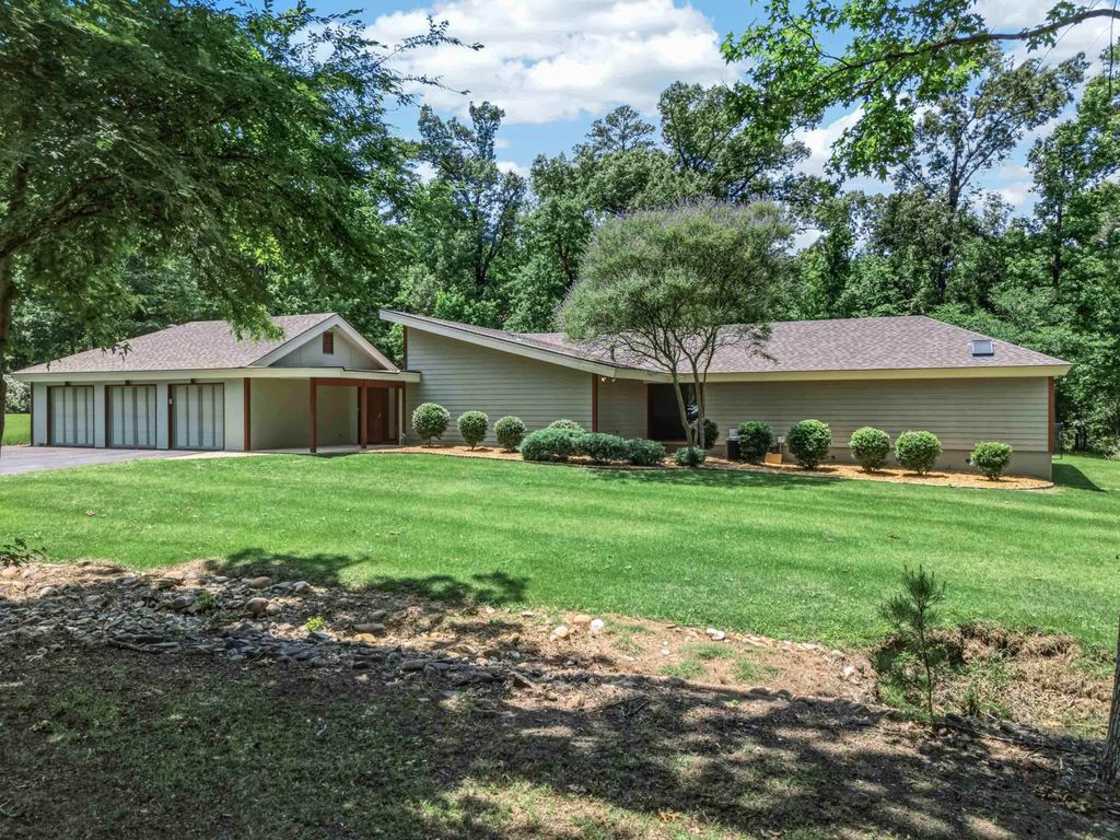 740 Hillburn Rd, Kilgore, TX 75662