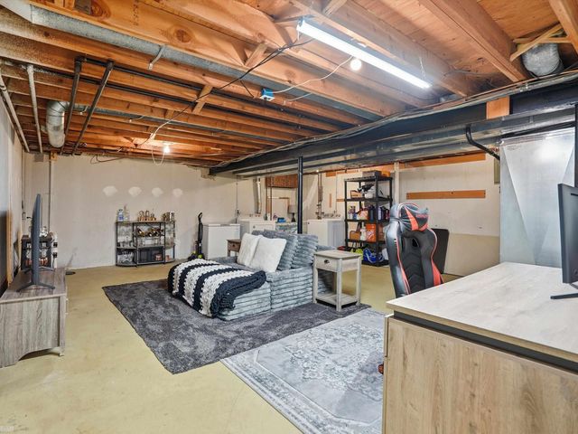 42639 Jeanette Circle, Clinton Twp, MI 48038