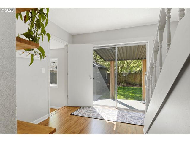 4432 Ne OREGON St, Portland, OR 97213