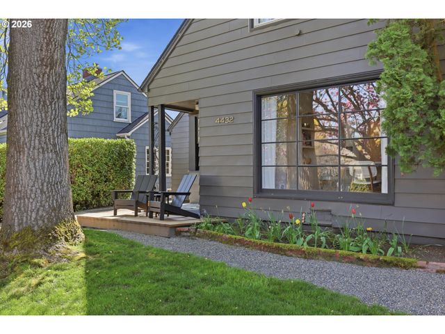 4432 Ne OREGON St, Portland, OR 97213