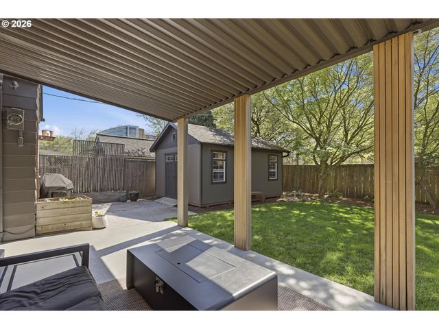 4432 Ne OREGON St, Portland, OR 97213