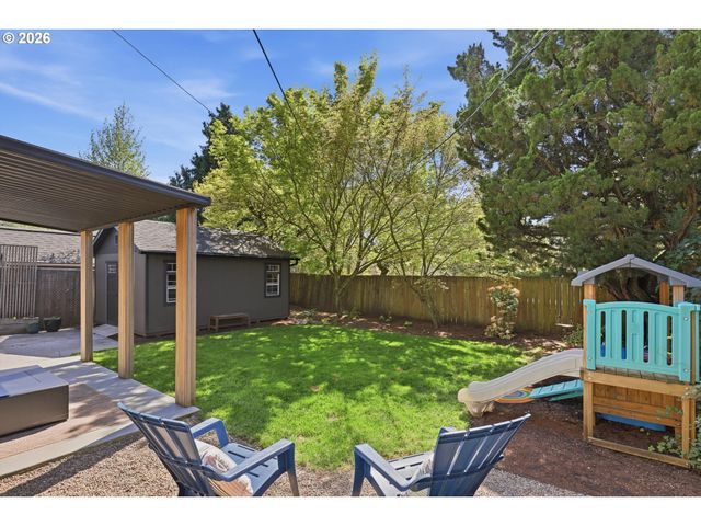 4432 Ne OREGON St, Portland, OR 97213