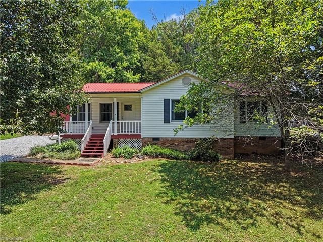 4096 Hoover Hill Road, Trinity, NC 27370