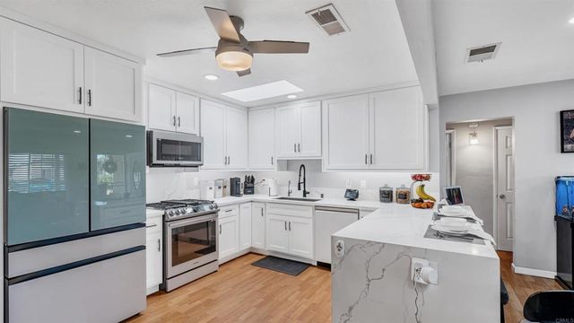 9201 Brookside Circle, Spring Valley, CA 91977