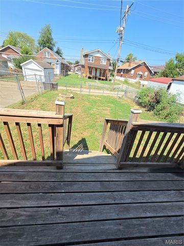 5947 Summit Place, St Louis, MO 63147