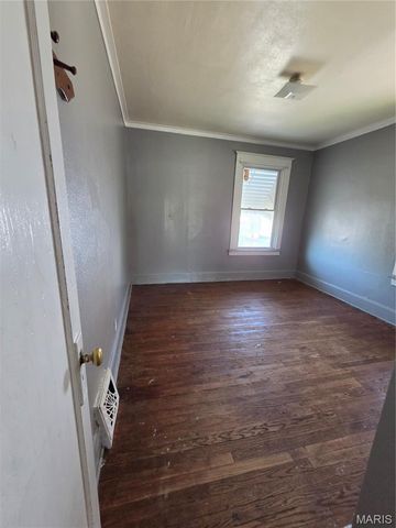 5947 Summit Place, St Louis, MO 63147