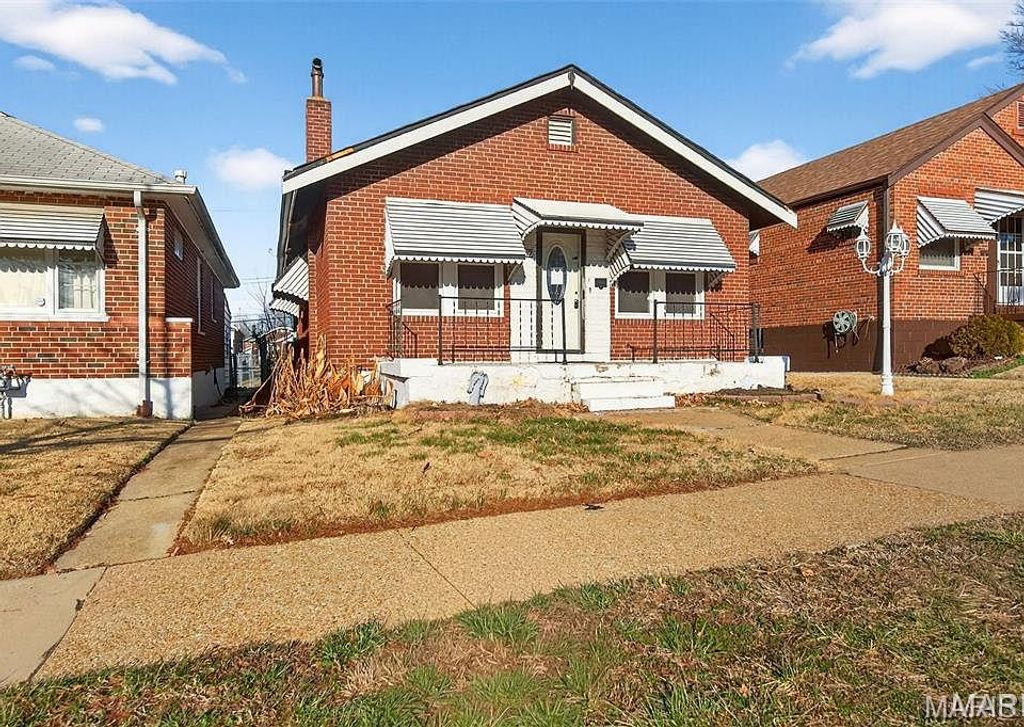 5947 Summit Place, St Louis, MO 63147