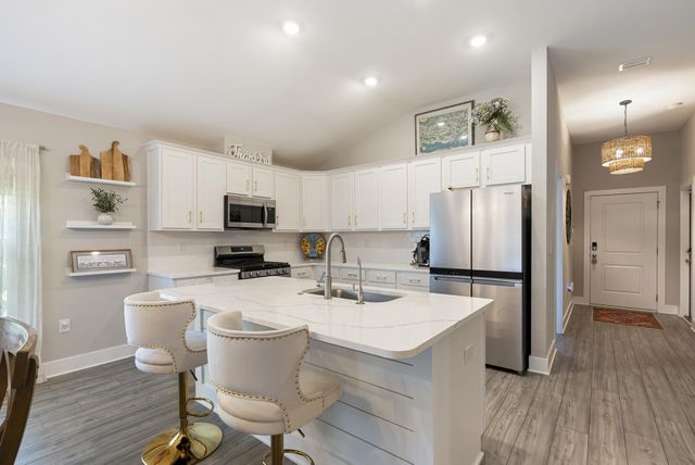 247 Bayou Bend Lane, Panama City, FL 32404