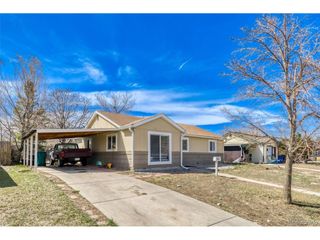 987 Vaughn St, Aurora, CO 80011