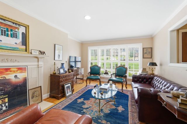 3802 Harding Pl, Nashville, TN 37215