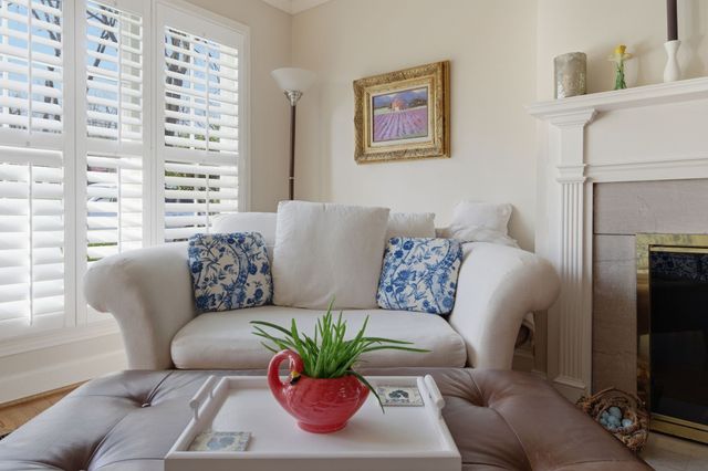 3802 Harding Pl, Nashville, TN 37215