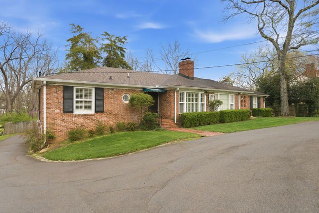 3802 Harding Pl, Nashville, TN 37215