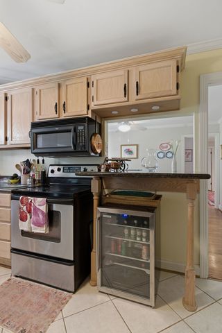 3802 Harding Pl, Nashville, TN 37215